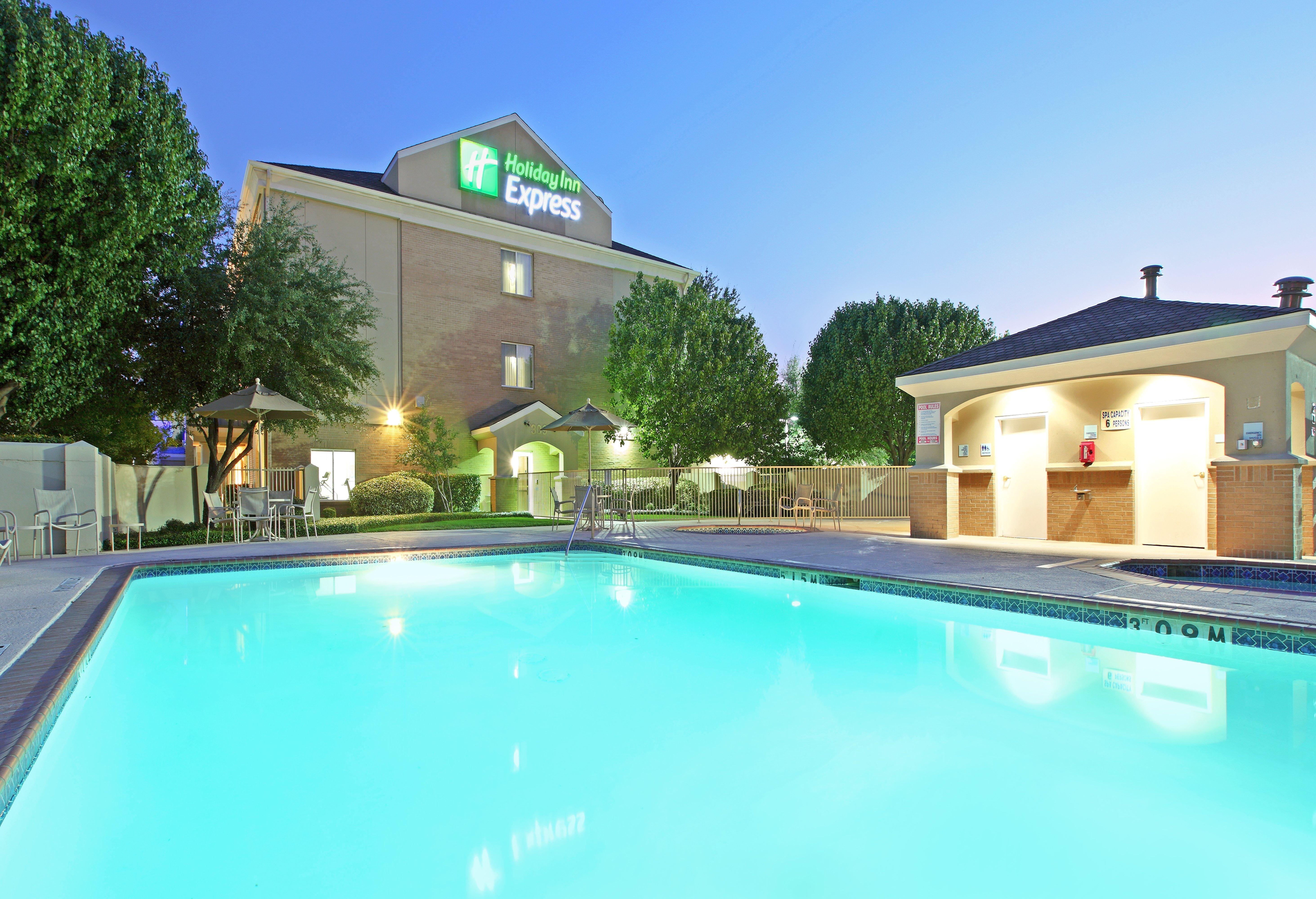 Holiday Inn Express Hotel And Suites Dfw-Grapevine, An Ihg Hotel Exterior photo